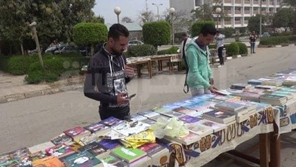 معرض كتب طلاب المينا