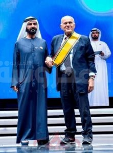 الشيخ محمد بن راشد ، نائب رئيس دولة الإمارات خلال تكريمه للدكتور مجدى يعقوب 