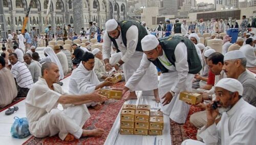 الإفطار فى المسجد الحرام