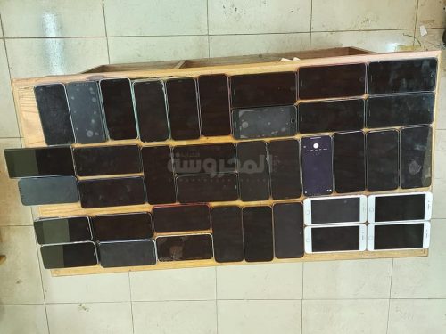 جمارك ارقين تضبط محاولة تهريب عدد من الهواتف المحمولة