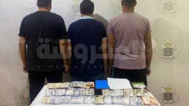 القبض على مقيم ووافدين بتأشيرة زيارة لترويجهم لحملة حج وهمية