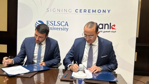 Ebank يوقع مذكرة تفاهم مع جامعة Eslsca في إطار رعايته لقمة التعليم التنفيذي