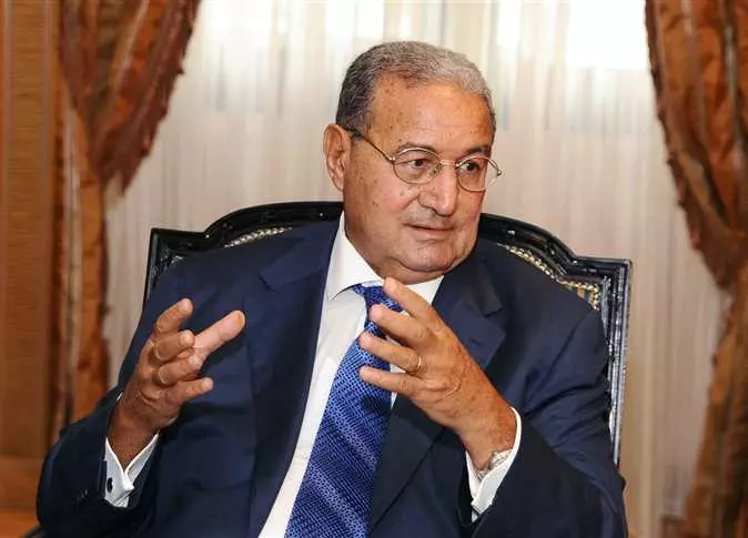 عبد الحميد أبو موسى، محافظ بنك فيصل الإسلامي 4