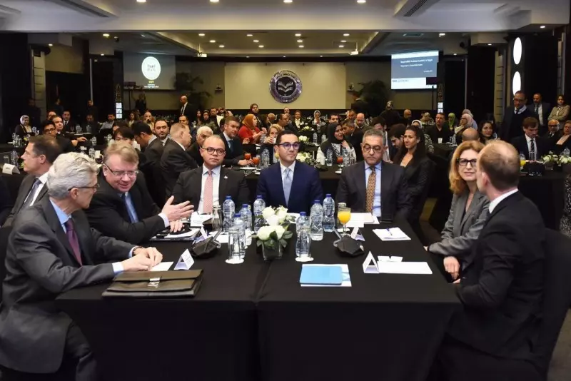 الدكتور محمد فريد رئيس الرقابة المالية يلقي الكلمة الرئيسية في مؤتمر إطلاق النسخة العربية 2