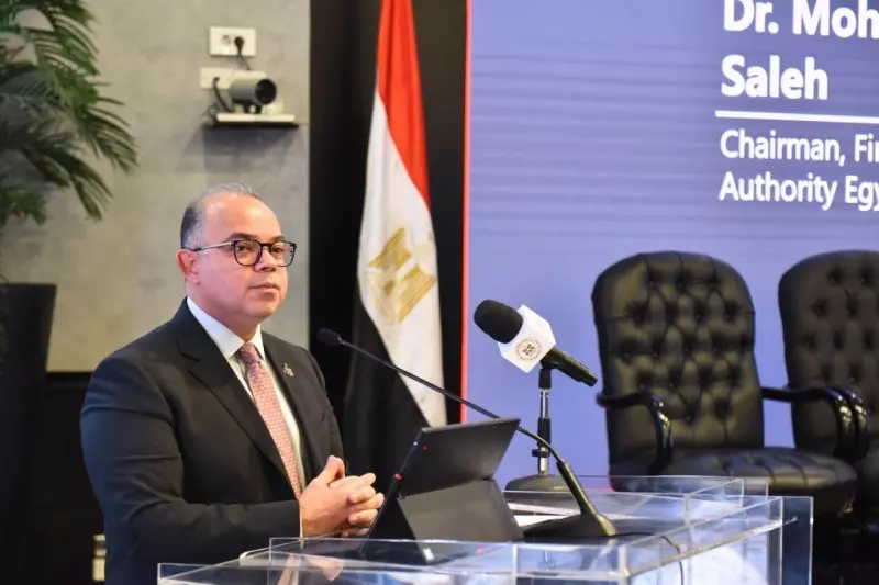 الدكتور محمد فريد رئيس الرقابة المالية يلقي الكلمة الرئيسية في مؤتمر إطلاق النسخة العربية 3