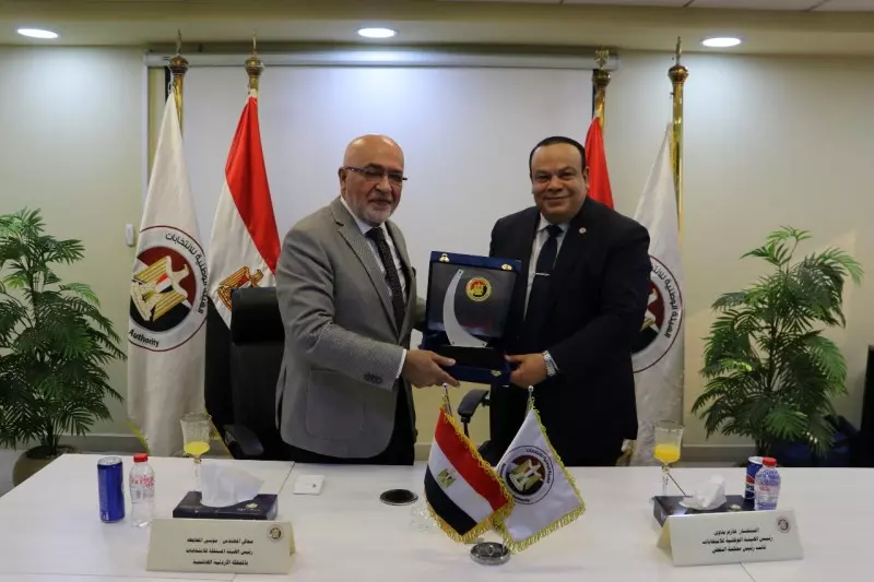 رئيس الهيئة الوطنية للإنتخابات يلتقى برئيس مجلس مفوضي الهيئة المستقلة للانتخاب الأردنى 1