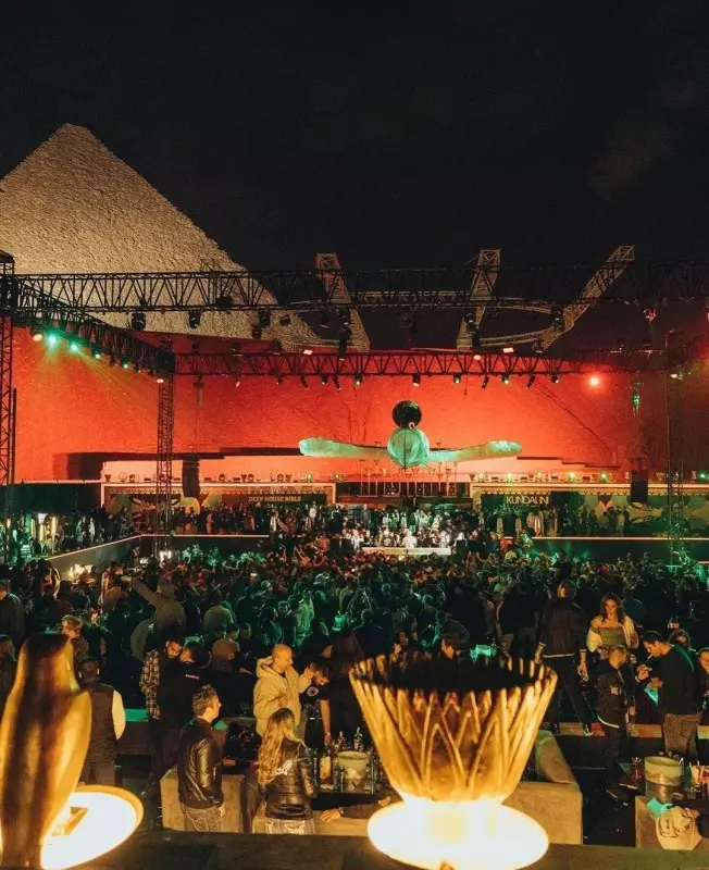 انطلاق حفل الفرقة الموسيقية العالمية Deep House Bible من منطقة أهرامات الجيزة 2