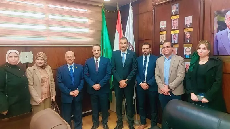 زيارة تعليمية للطلاب الوافدين إلى معهد الكبد القومي ومعهد الأورام بجامعة المنوفية 4