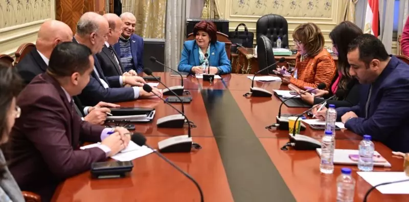 سياحة النواب توصي بتعيين لجنة دائمة داخل شركة ميناء القاهرة الجوي لمراقبة الالتزام بمعايير حقوق العمال 2