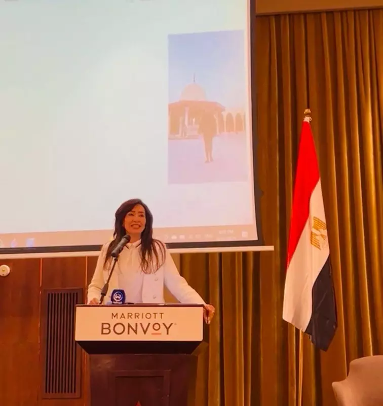 تكريم مصر للطيران في الجزائر