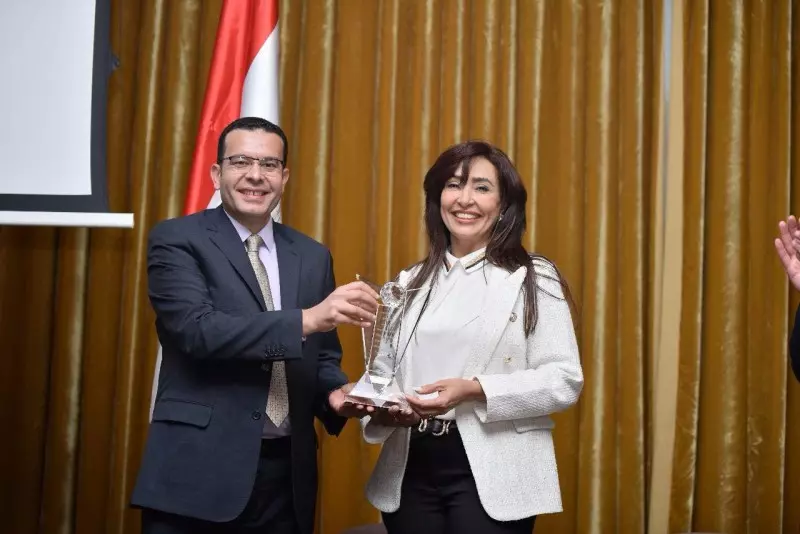 تكريم مصر للطيران في الجزائر