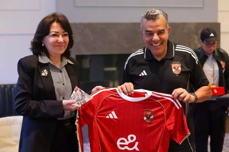 قنصل مصر العام فى نيويورك تزور بعثة النادى الأهلى وتؤكد دعمها للفريق فى جولاته المقبلة