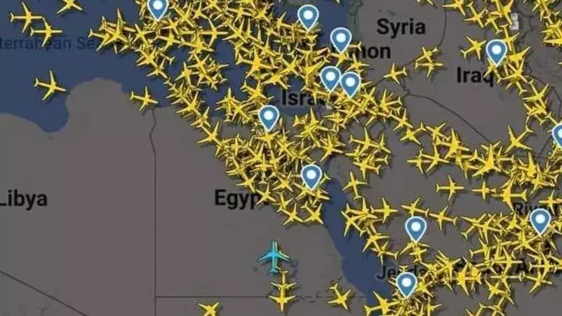صورة أرشيفية لحركة الطيران العالمية فى منطقة <a href=