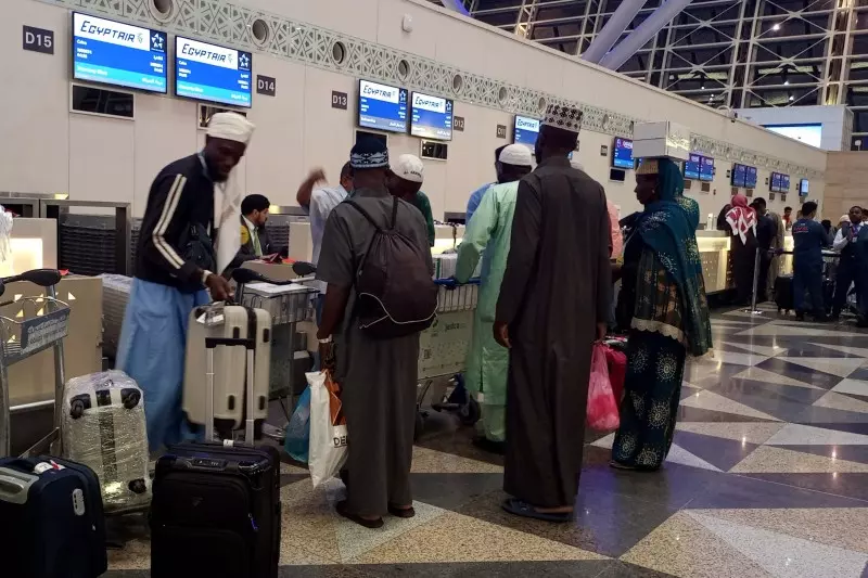 عودة حجاج بيت الله الحرام