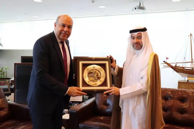 نظيره الكويتي فرص الشراكة وتبادل الخبرات 