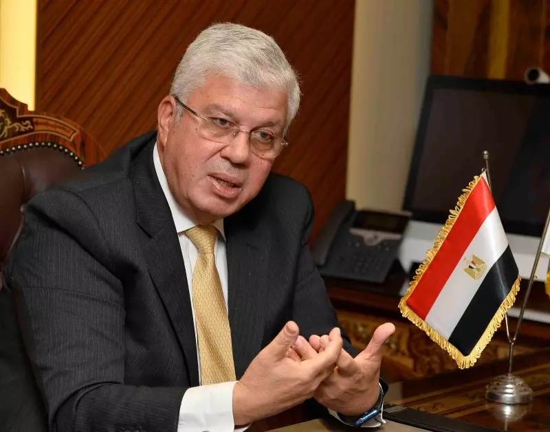 الدكتور أيمن عاشور وزير التعليم العالي والبحث العلمي