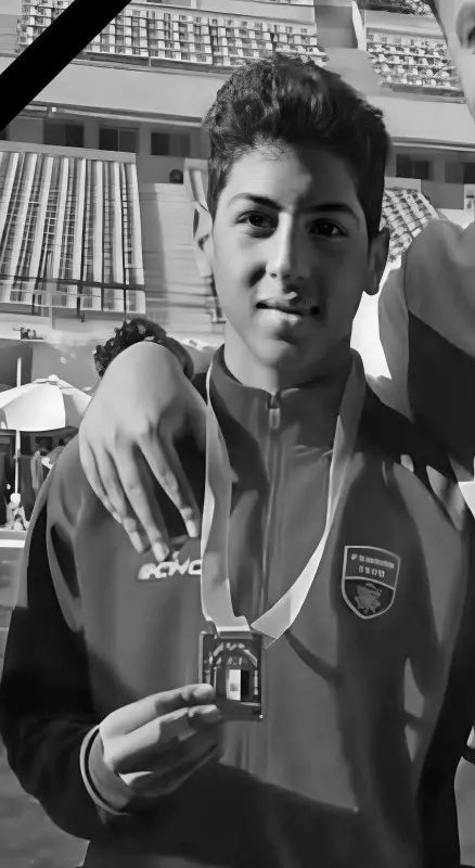 اللاعب يوسف محمد لاعب نادي الزهور