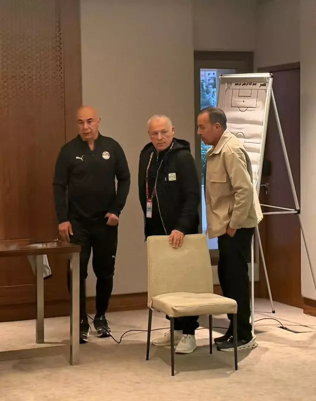 أبو ريده : حسام حسن قادر علي تحقيق طموحات الشعب المصري .. وصلاح قائد حقيقي