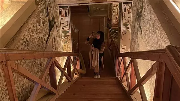 مقبرة نفرتارى