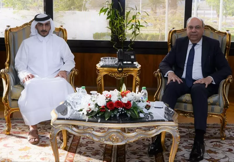 وزير الطيران المدني يبحث مع مجموعة شركات فهد آل ثان القطرية دراسة مشروع إنشاء مصنع لإنتاج وقود الطائرات المستدام (SAF) في مصر