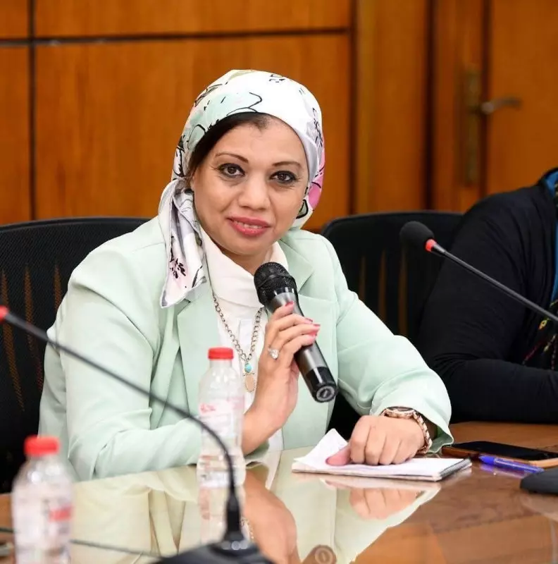 الكاتبة الصحفية أميمة الأتربي